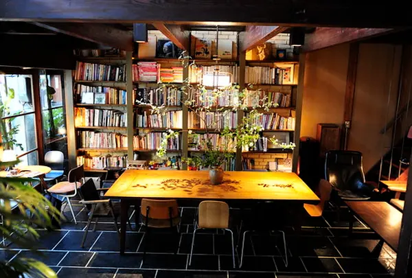 Cafe Bibliotic Hello