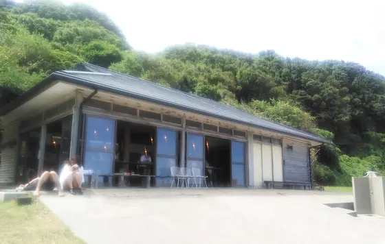 二三味珈琲がオープンしたcafe