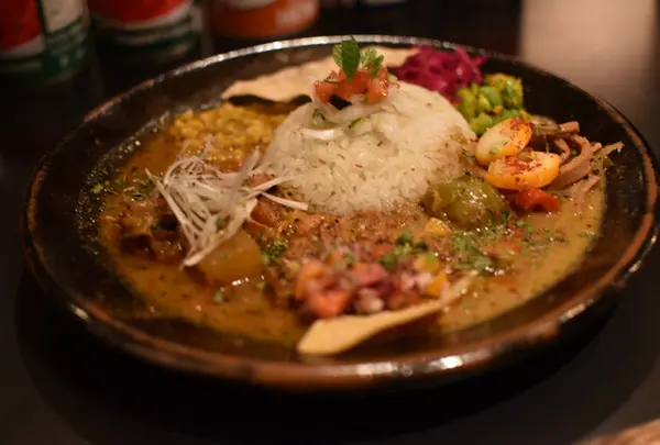 創作カレーMANOS