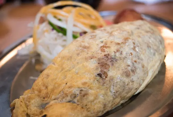 醤油味のオムライス
