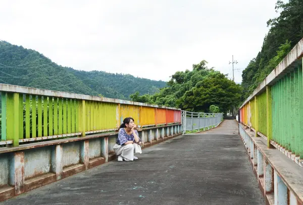 飛谷側道橋