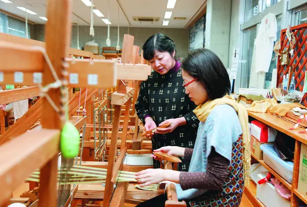 自分だけの紬を織る！