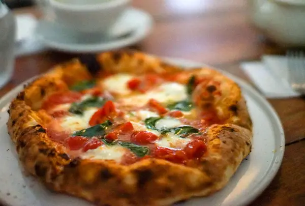 Pizza＆Cafe 森のオーブン ドットーレ