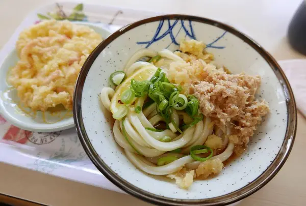 こんぴらうどん工場併設店