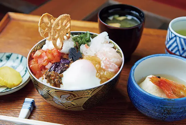 ギャラリー ＆ ビストロ べんがらや