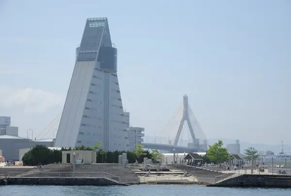 青森港