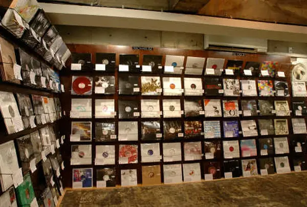 Lighthouse Records