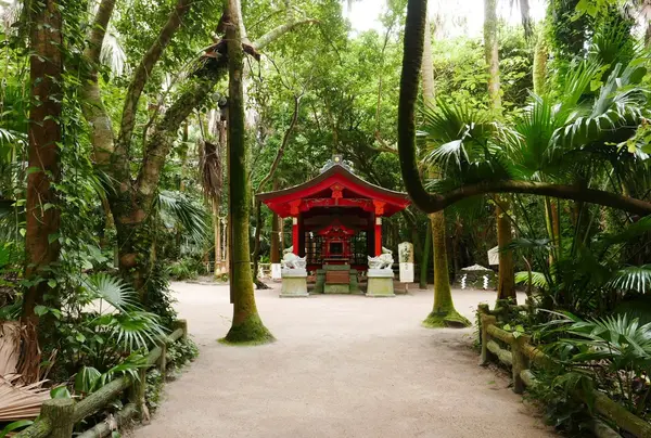青島神社