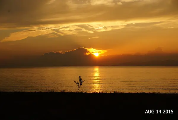 海に沈む夕日
