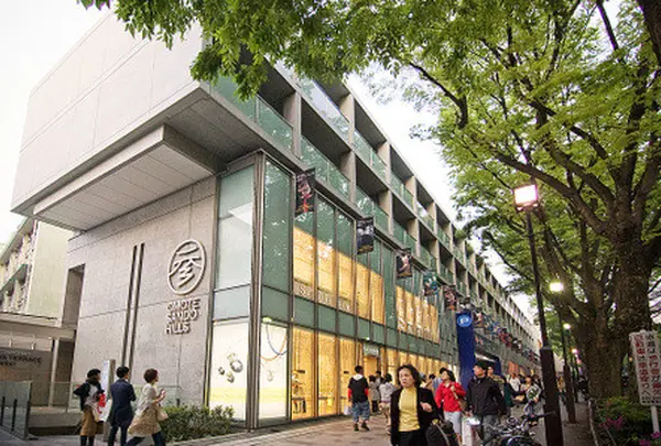 表参道ヒルズ