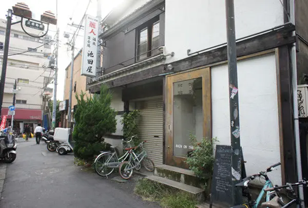【世田谷区】RAIN ON THE ROOF