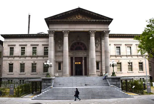 大阪府立中之島図書館
