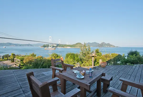 海の見えるカフェ