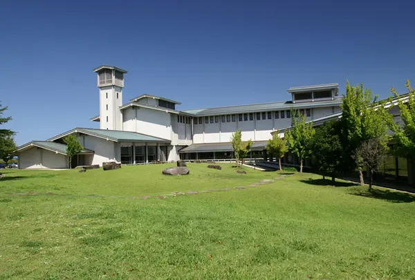 愛知県陶磁美術館