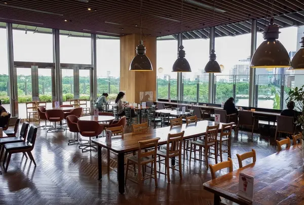 Q CAFE by RoyalGardenCafe