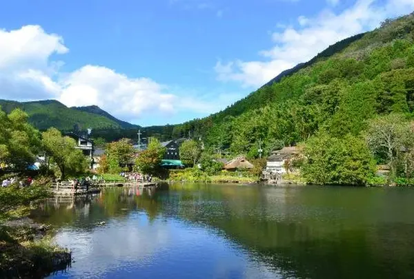 金鱗湖