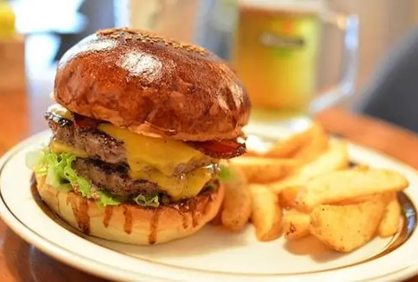 THE GREAT BURGER STAND