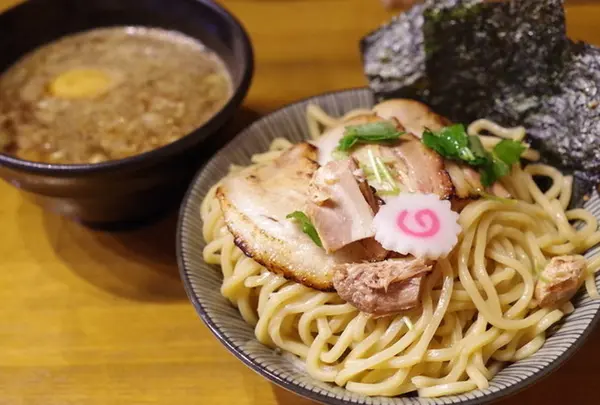 馳走麺 狸穴