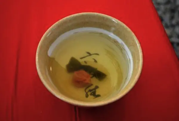 お正月なら皇服茶（大福茶）が飲めますよ♪