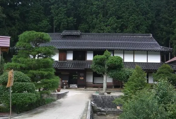 古民家かつみや