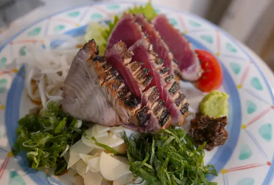 かつおのたたきを食べるべし