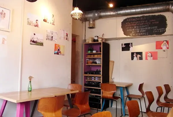 ムブカフェ （MOVE CAFE）