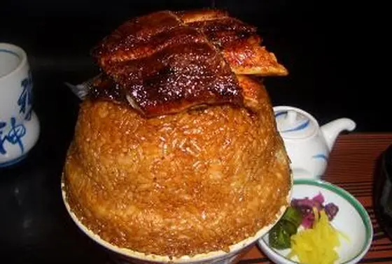 噂のメガ丼