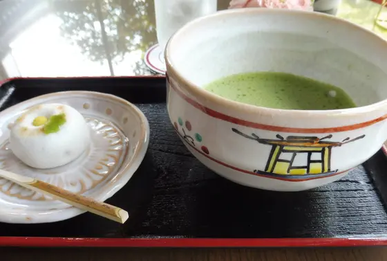 お抹茶ブレイクです…！