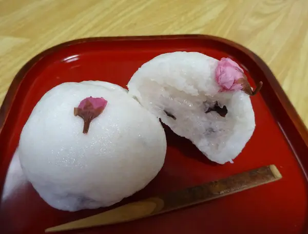赤飯饅頭もオススメ…！