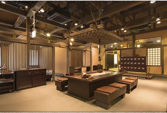 囲炉裏茶寮 八里