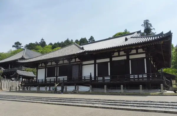 三月堂(法華堂)