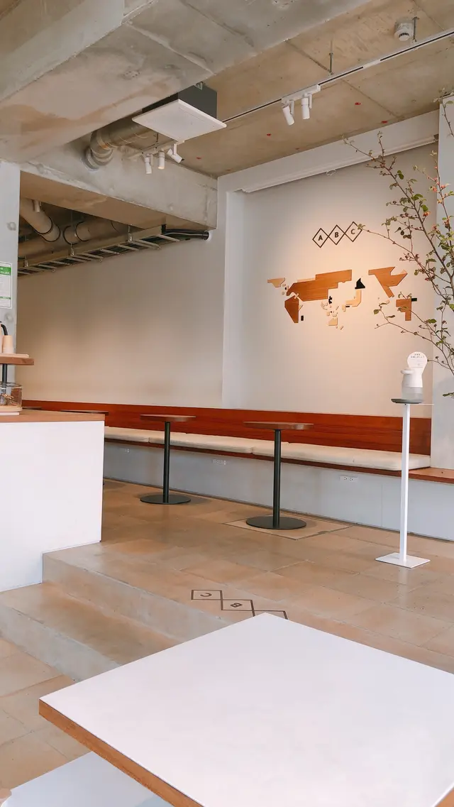 ALPHA BETA COFFEE ROASTERS（アルファベータコーヒーロースターズ ）