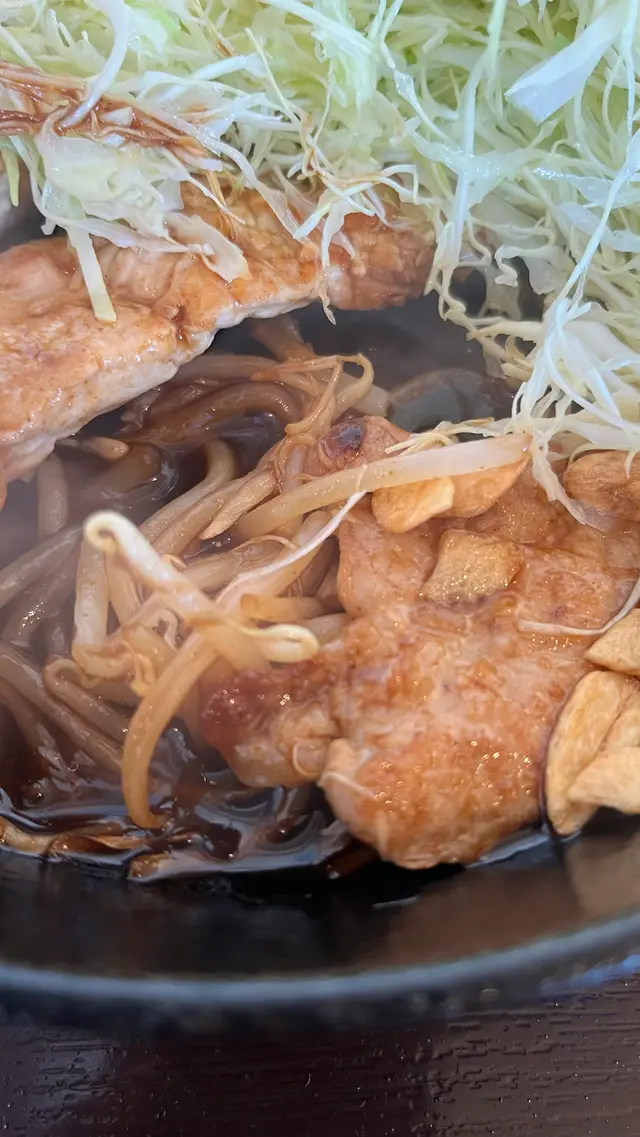 肉食堂 最後にカツ。