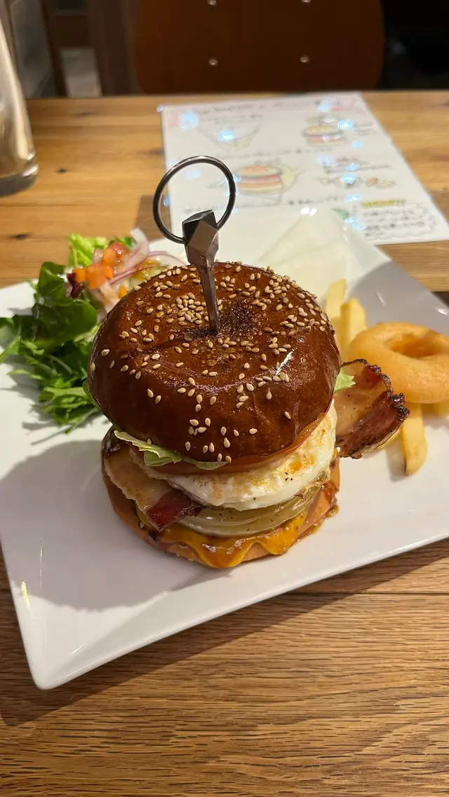 近江牛バーガー COWS CROWN