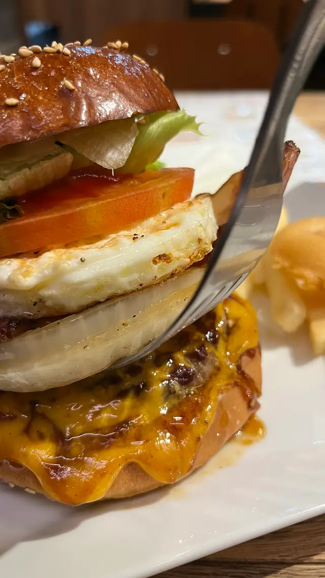 近江牛バーガー COWS CROWN