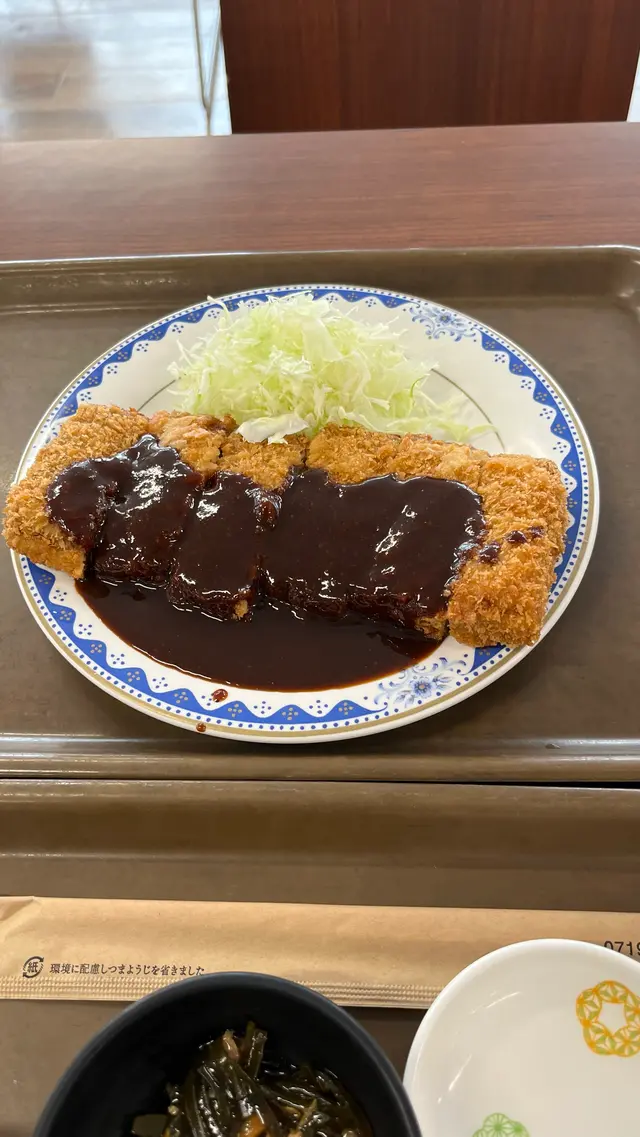 大遠会館 マグロレストラン