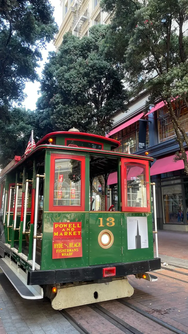 パウエルストリート駅