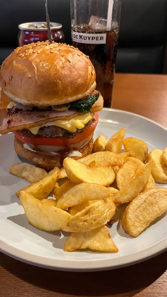 Public House Calm(パブリックハウスカーム)