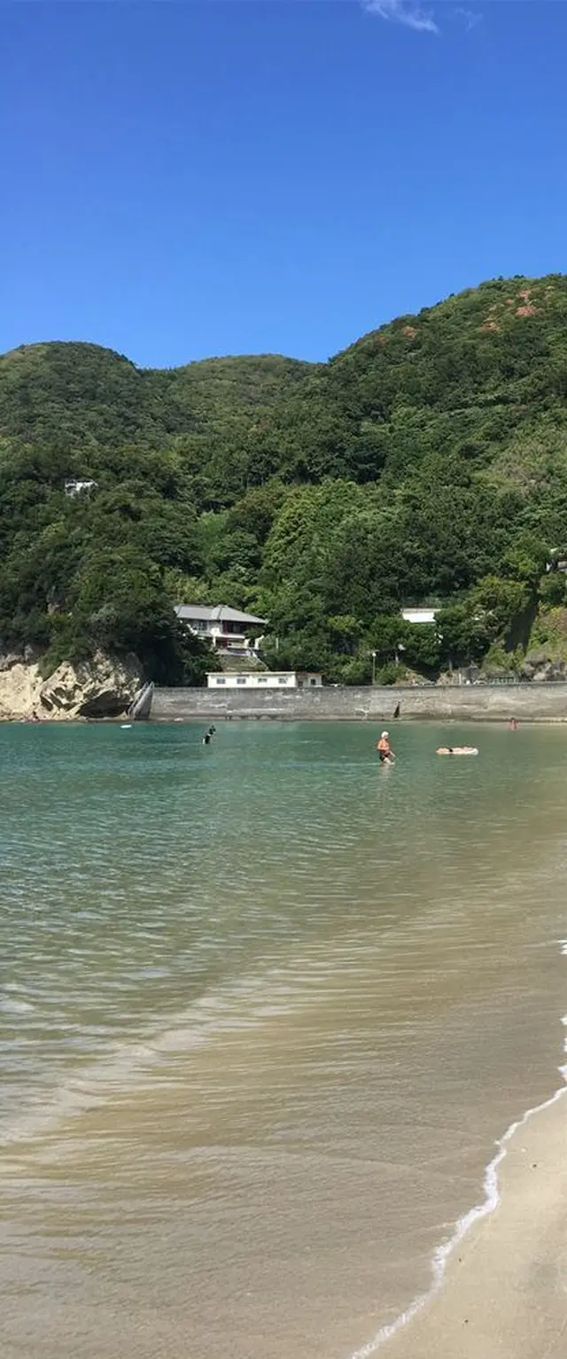 岩地海水浴場