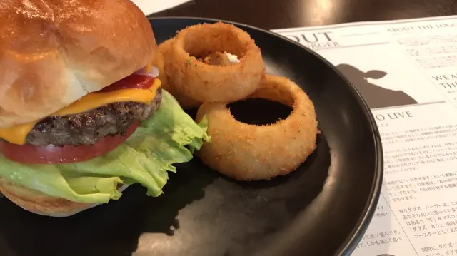 ダグズ・バーガー 石垣島店