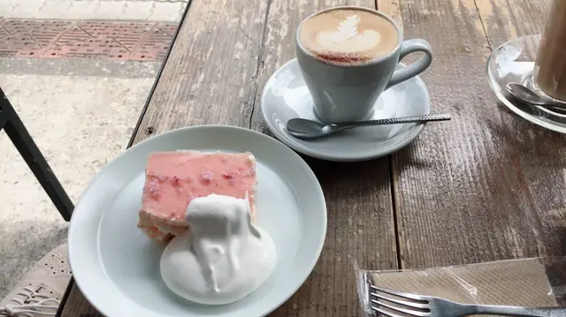 MONZ CAFE