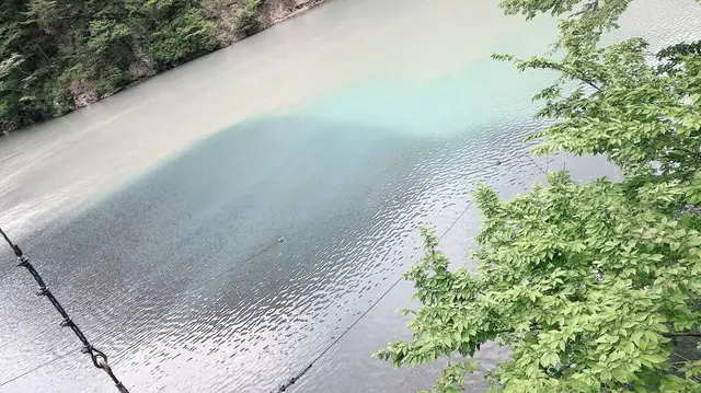 寸又峡