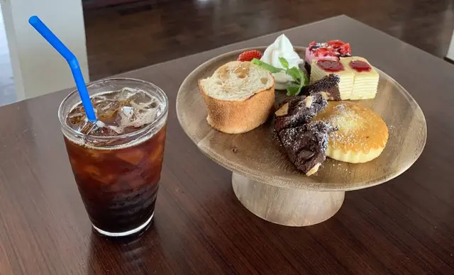 ピッコロ カフェ