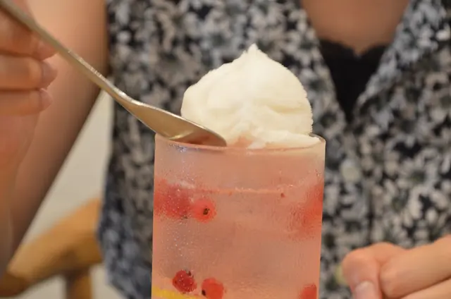 【閉店】マノ カフェ ヨー （mano cafe yøre）