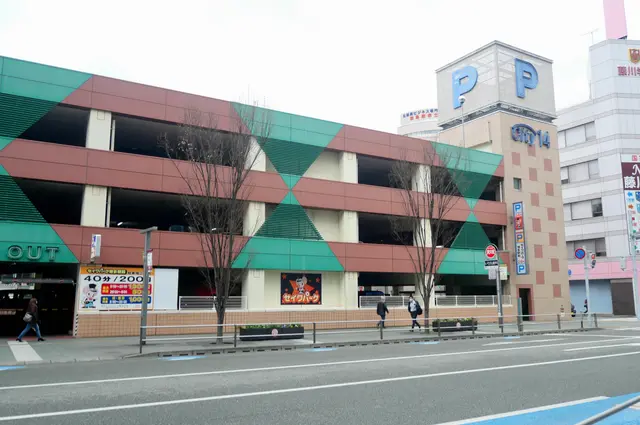 タナークレンタカー 博多駅前3丁目 7号店