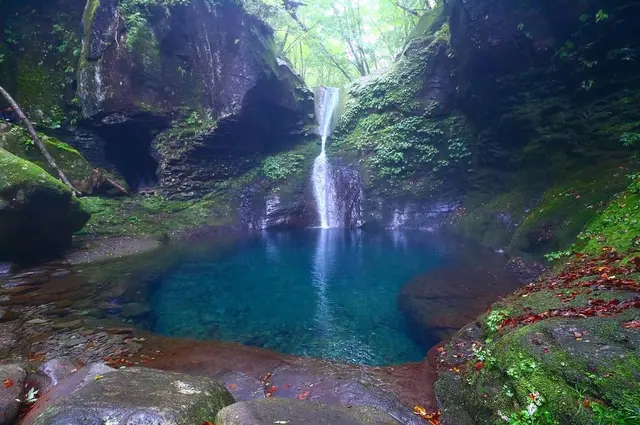 おしらじの滝