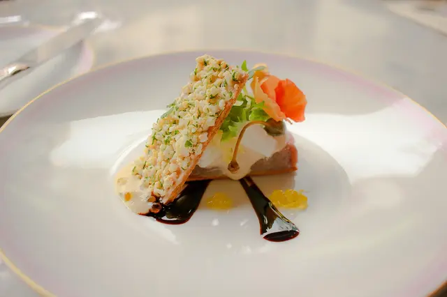 ラデュレ 銀座店（旧：ラデュレ サロン・ド・テ 銀座三越店）