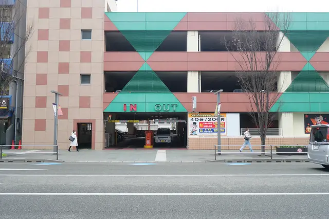 タナークレンタカー 博多駅前3丁目 7号店