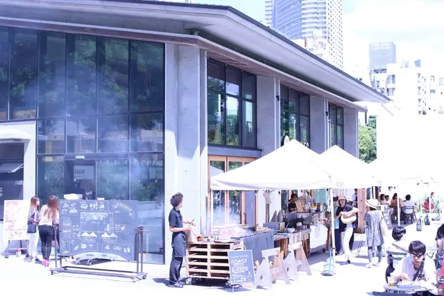 RACINES FARM TO PARK（ラシーヌ ファーム トゥー パーク）