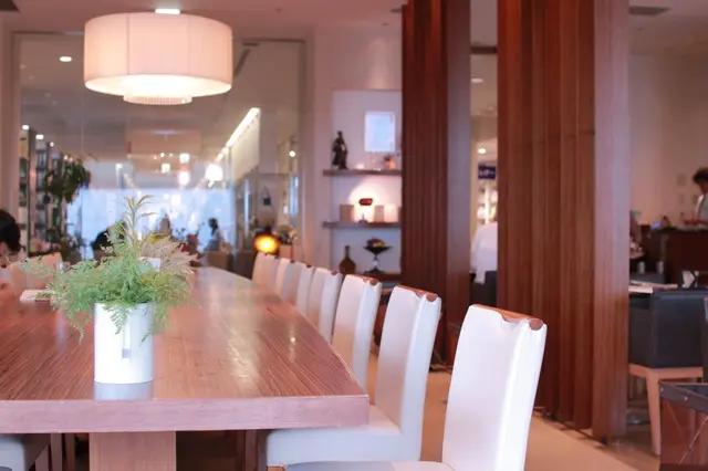 M&C Cafe 丸の内オアゾ